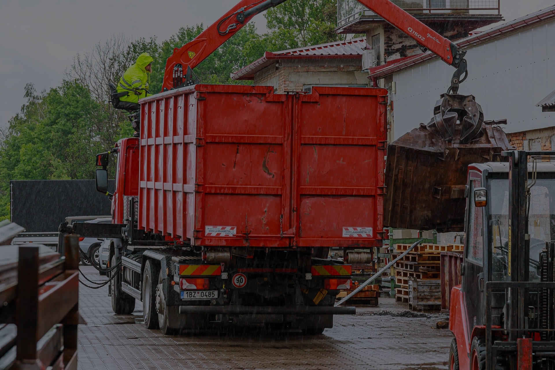 Grapple Service and Construction Waste